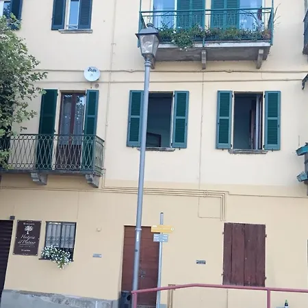 Namaste Fiumelatte Apartament