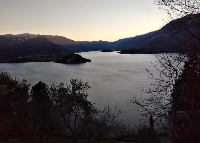 Namaste Fiumelatte * Βαρένα